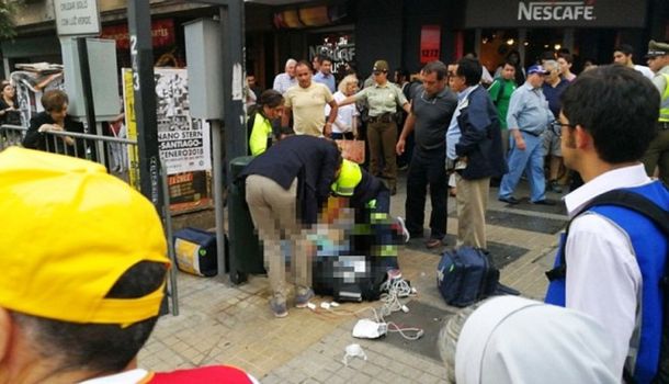 Un hombre murió mientras esperaba el paso del papa Francisco (@biobio)