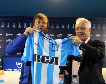Racing presentó a Zielinski