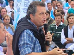 es un suicidio vender la soja y quedarse en pesos es un suicidio vender la soja y quedarse en pesos