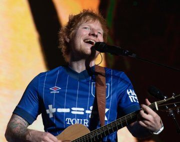 Ed Sheeran compró una parte del club de la Premier League del que es hincha