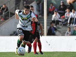 insolito: la barra de villa mitre entro pirotecnia en la mochila de un jugador insolito: la barra de villa mitre entro pirotecnia en la mochila de un jugador