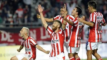 estudiantes goleo al humilde atlas y avanza en la copa argentina estudiantes goleo al humilde atlas y avanza en la copa argentina