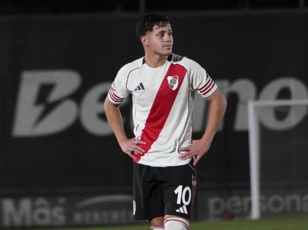 River blindó al joven Thiago Acosta con una cláusula millonaria: de cuánto es
