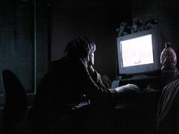 la luz emitida por los celulares y tablets aumenta el hambre la luz emitida por los celulares y tablets aumenta el hambre