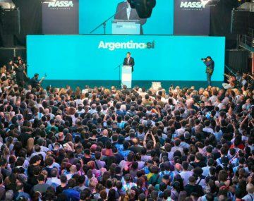 Figuras destacadas de la cultura nacional y extranjera llaman a votar a Sergio Massa