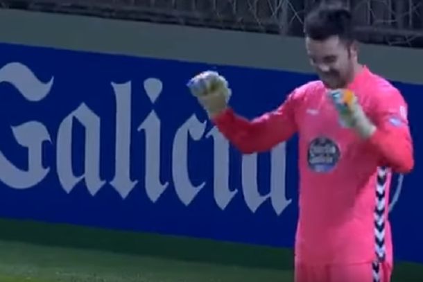 El arquero Martín Corral metió un gol desde atrás de la media cancha