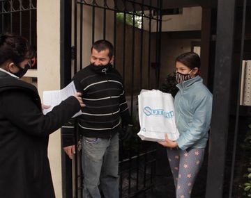 Suterh entrega computadoras a los hijos de sus afiliados