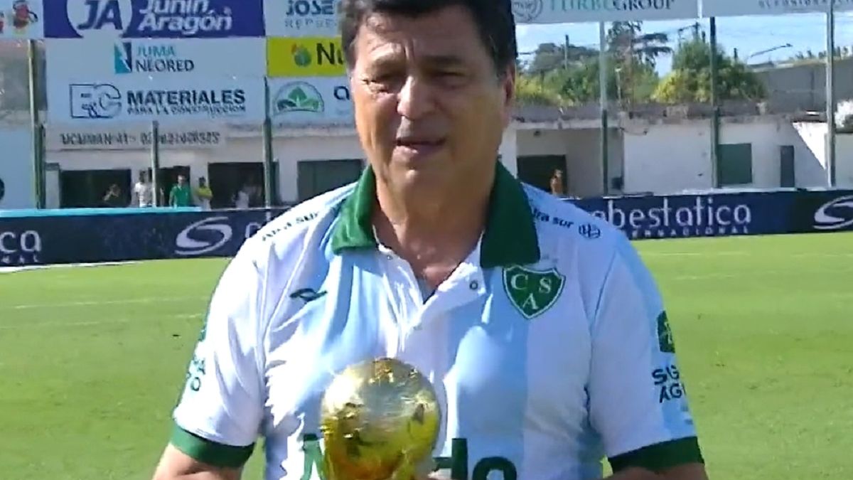 Daniel Passarella Fue Homenajeado Como único Bicampeón Mundial Antes De