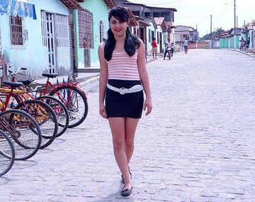 Otra joven brasileña decidió subastar su virginidad