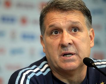 Martino defendió a Tevez: No tuvo mala intención