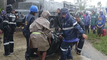 el paso del huracan goni dejo al menos 21 muertos y 15 desaparecidos en filipinas el paso del huracan goni dejo al menos 21 muertos y 15 desaparecidos en filipinas