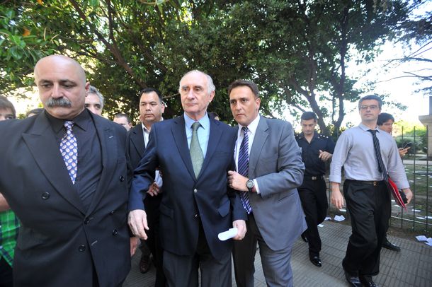 Coimas en el Senado: De la Rúa y el resto de acusados, absueltos