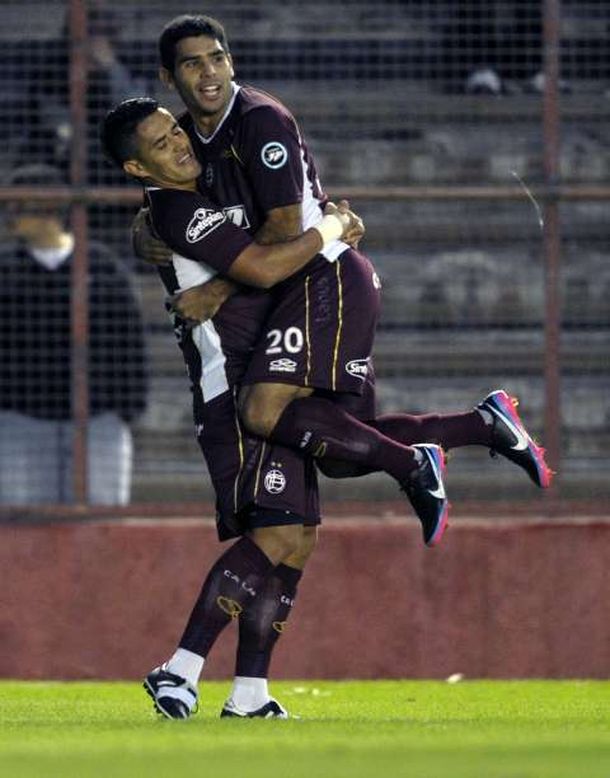 Único líder: Lanús venció a Argentinos y es puntero
