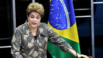 en su alegato, dilma dijo que es victima de un golpe de un gobierno usurpador en su alegato, dilma dijo que es victima de un golpe de un gobierno usurpador