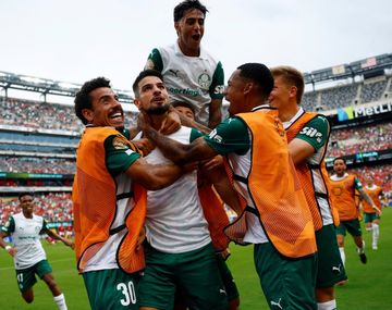 Palmeiras derrotó 2-0 a Al Ahly y es líder del Grupo A del Mundial de Clubes