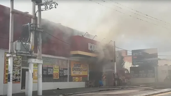 jujuy: incendio en un supermercado dejo cinco muertos