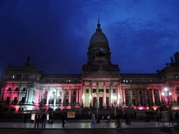 Congreso_iluminado_D_Luna