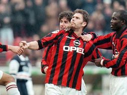Milan de los 90 con George Weah Milan de los 90 con George Weah
