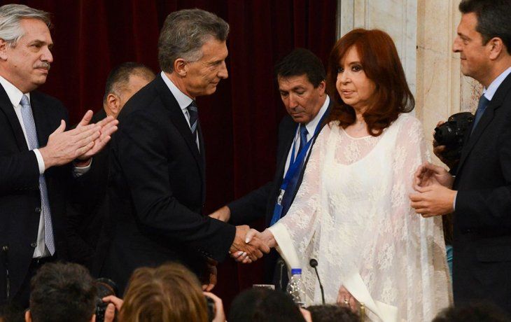 Cristina Kirchner destrozó a Macri y Dujovne por el acuerdo con el FMI
