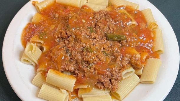Este bodegón se encuentra en el barrio porteño de Chacarita. Este bodegón se encuentra en el barrio porteño de Chacarita.