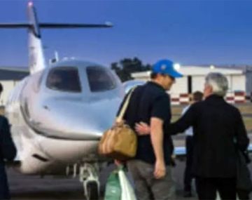 La secretaria del piloto que llevó a Adorni a Punta del Este declaró que el viaje lo pagó Grandio