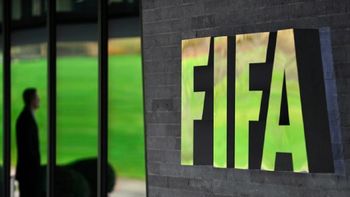 acusados de corrupcion, detienen a varios dirigentes de la fifa en suiza acusados de corrupcion, detienen a varios dirigentes de la fifa en suiza