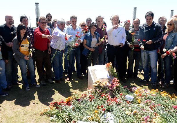 Robaron una placa homenaje a Néstor Kirchner en Rosario