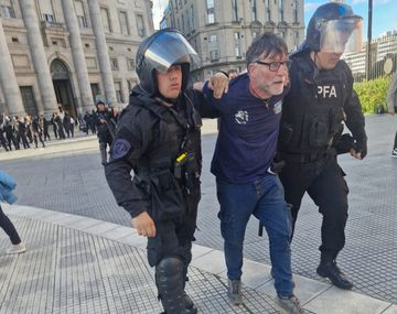 Qué pasó en Casa Rosada: denuncian incidentes y detenciones