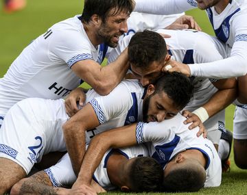 Vélez goleó a Tigre en Victoria