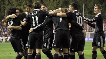 el real madrid gano en vallecas y sigue de cerca al barcelona el real madrid gano en vallecas y sigue de cerca al barcelona