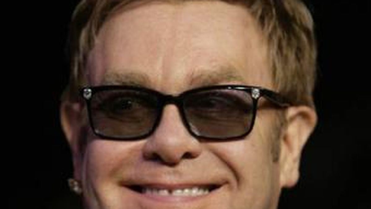 Elton John Suspende Su Gira Por Una Grave Infección Bacteriana 6503