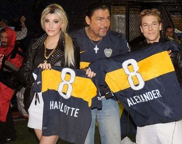 El popular peluquero llevó a los hermanos Caniggia a La Bombonera en su rol de RRPP del club