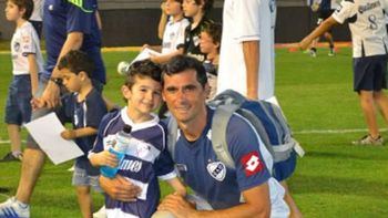 el ex quilmes gustavo sever sufrio un acv y pelea por su vida el ex quilmes gustavo sever sufrio un acv y pelea por su vida