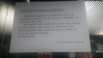 hacian mucho ruido con la cama y sus vecinos le dejaron una curiosa nota hacian mucho ruido con la cama y sus vecinos le dejaron una curiosa nota