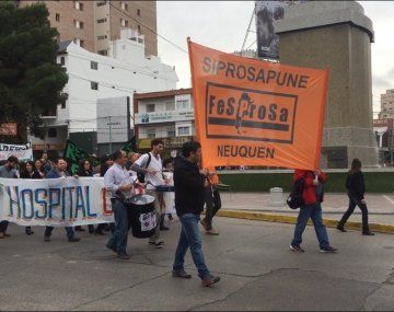 Neuquén: los profesionales de la salud realizan un paro por 24 horas