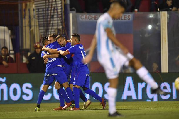 Tigre venció a Racing y va por más