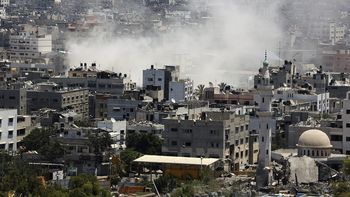 al menos 17 muertos y 200 heridos en ataque israeli a un centro de refugio al menos 17 muertos y 200 heridos en ataque israeli a un centro de refugio