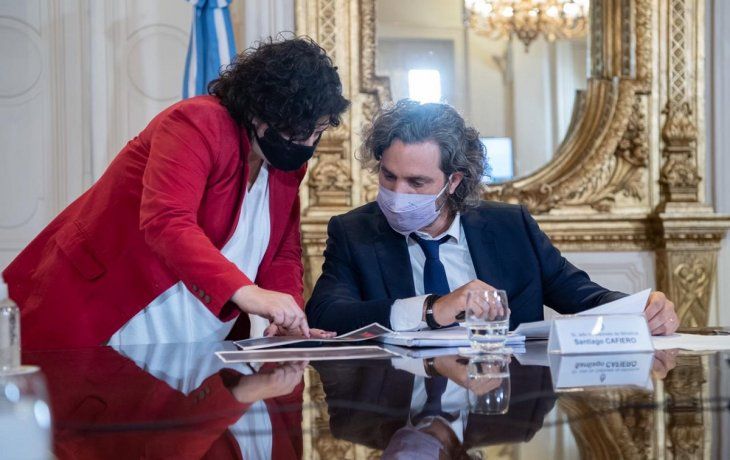 Los expertos le recomendaron al Gobierno más medidas para combatir la segunda ola