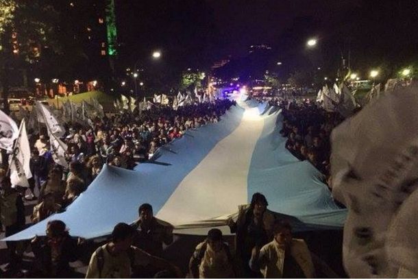 Masiva movilización desde el sur del Conurbano para apoyar a Cristina