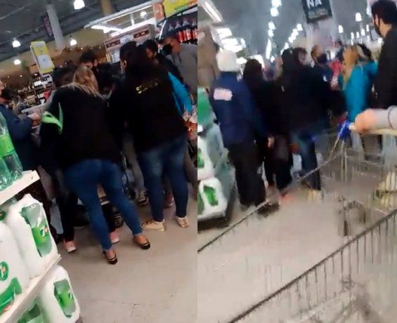 VIDEO: A las trompadas en un supermercado por un huevo de Pascua