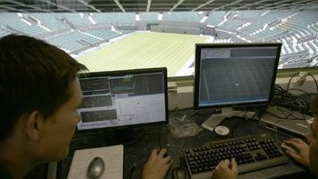 la liga francesa suma tecnologia para combatir el famoso gol fantasma la liga francesa suma tecnologia para combatir el famoso gol fantasma