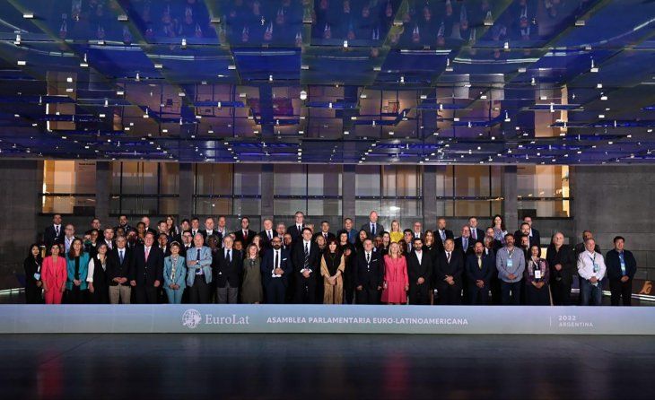 Cristina Kirchner inauguró las sesiones de EuroLat: La pandemia ha trastocado vidas, gobiernos y el planeta entero