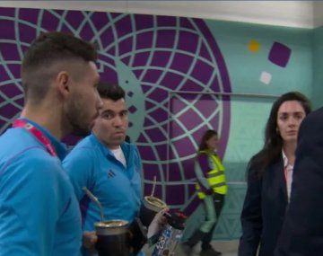 El incómodo momento que pasaron Acuña y Montiel al llegar al estadio