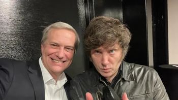 milei, exultante con el aplastante triunfo de su amigo kast en chile milei, exultante con el aplastante triunfo de su amigo kast en chile