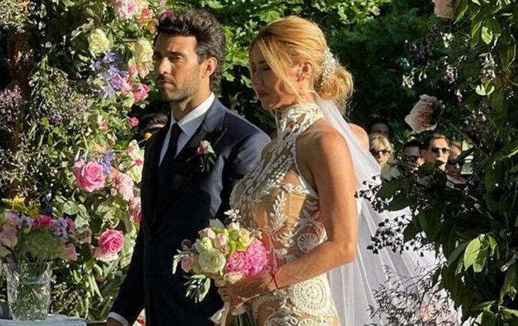 La primera foto de Nicole Neumann mostrando su pancita de embarazada