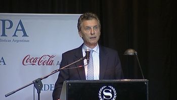 macri compartira un almuerzo con el equipo del gabinete economico macri compartira un almuerzo con el equipo del gabinete economico