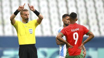 la decision que tomaron con el arbitro que dirigio el escandaloso argentina-marruecos la decision que tomaron con el arbitro que dirigio el escandaloso argentina-marruecos