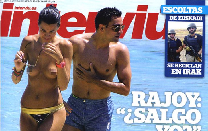 El topless de la novia de una de las estrellas del fútbol