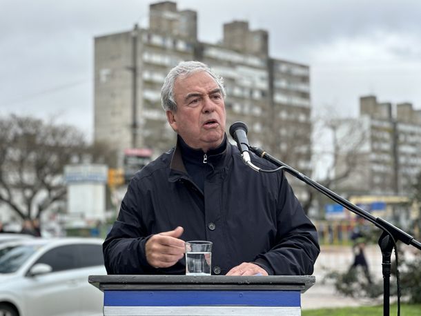 El ministro Luis Alberto Heber se mostró preocupado por la fuga de narcos en Uruguay.