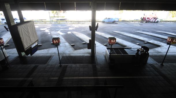 Sin micros este fin de semana por un paro de choferes de larga distancia